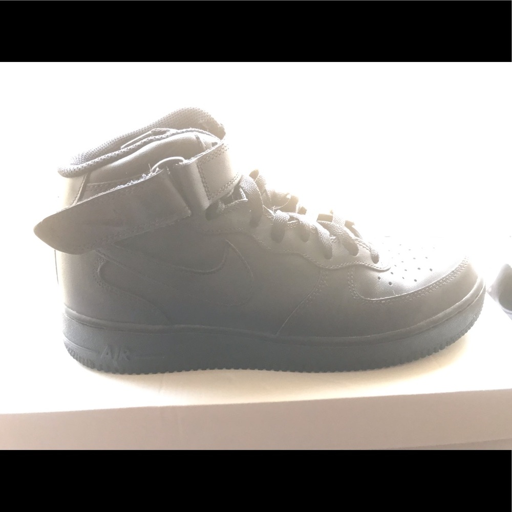 NIKE: Air Force One- Black on Black Mids size 9.5